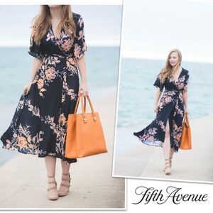 Fifth Avenue Floral Kimono Dress. Size Medium
